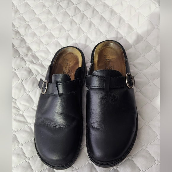 Shoes - NAOT SLIP-ON LEATHER SHOES SIZE 38 WOMEN'S